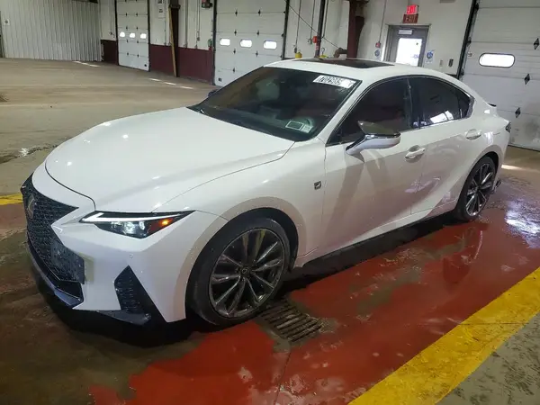 JTHGZ1E25N5026624 2022 LEXUS IS - Image 1