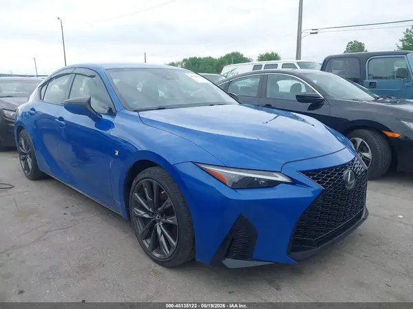 JTHGZ1E26M5018613 2021 LEXUS IS - Image 1