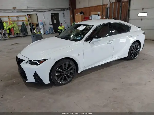 JTHGZ1E26M5021785 2021 LEXUS IS - Image 2