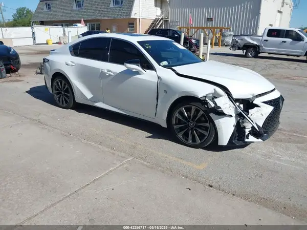 JTHGZ1E26N5023327 2022 LEXUS IS - Image 1