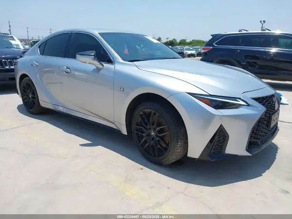 JTHGZ1E26P5028188 2023 LEXUS IS - Image 1
