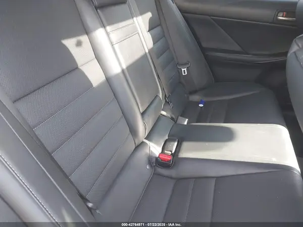 JTHGZ1E27M5019236 2021 LEXUS IS - Image 8