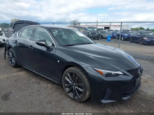 JTHGZ1E29M5021537 2021 LEXUS IS - Image 1