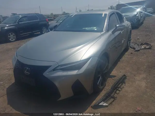 JTHGZ1E2XN5027252 2022 LEXUS IS - Image 2