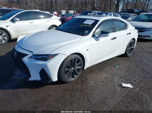 JTHGZ1E2XP5031062 2023 LEXUS IS - Image 2