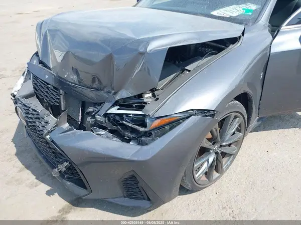 2023 LEXUS IS IAAI lot 42938149 auction photo 6
