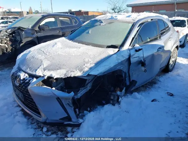 JTHL9JBH4P2063689 2023 LEXUS UX - Image 2