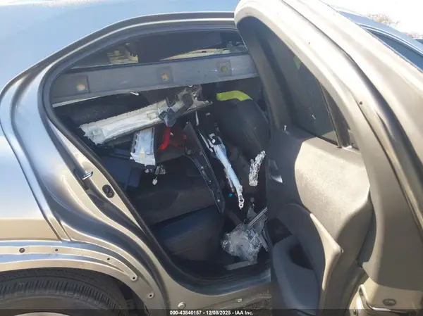 JTHL9JBH7M2045540 2021 LEXUS UX - Image 8