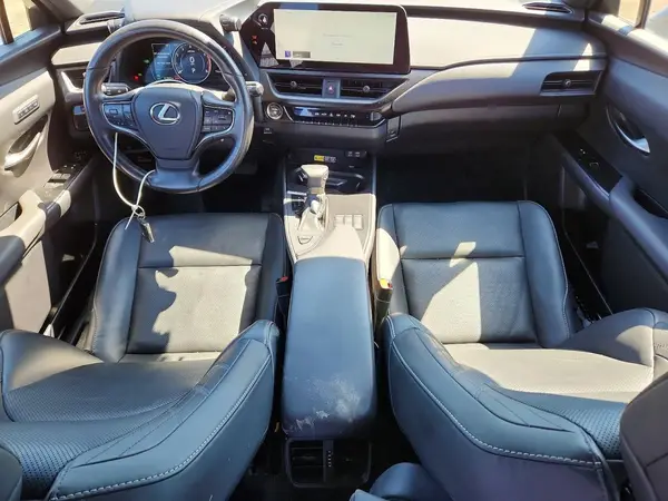 JTHL9JBHXR2077261 2024 LEXUS UX - Image 8
