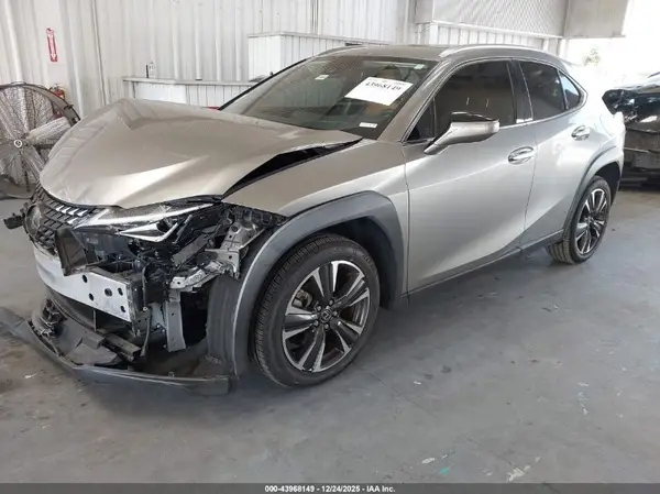 JTHP3JBH0L2023798 2020 LEXUS UX - Image 2