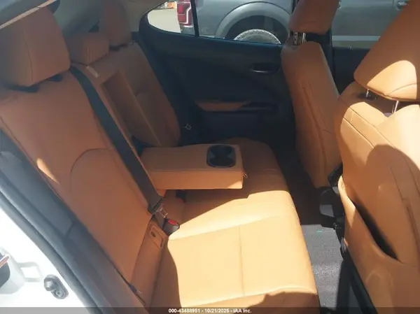 JTHP3JBH2M2033606 2021 LEXUS UX - Image 8