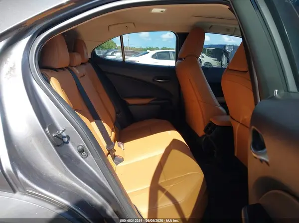 JTHP3JBH4M2033462 2021 LEXUS UX - Image 8