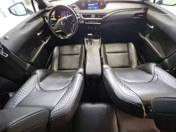 JTHP3JBH6L2026270 2020 LEXUS UX - Image 8