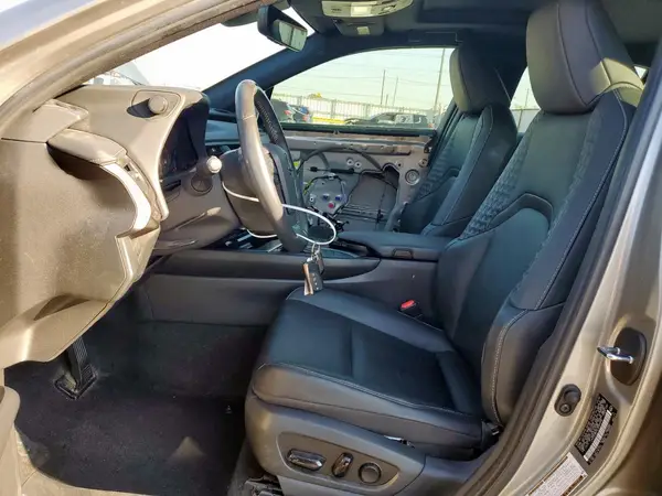 2020 LEXUS UX auction photo 7