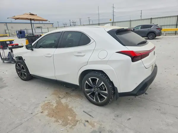 JTHP3JBH8N2050315 2022 LEXUS UX - Image 2