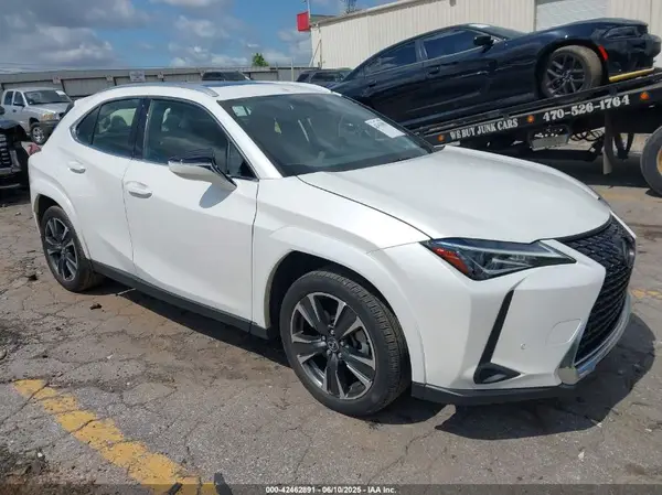 JTHP3JBH8N2055563 2022 LEXUS UX - Image 1