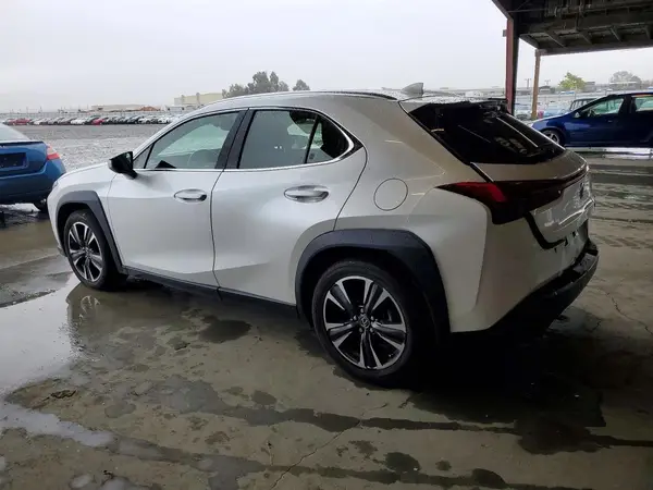 JTHP3JBH9L2021905 2020 LEXUS UX - Image 2