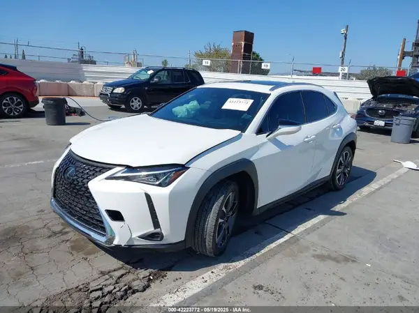 JTHP3JBH9L2022648 2020 LEXUS UX - Image 2