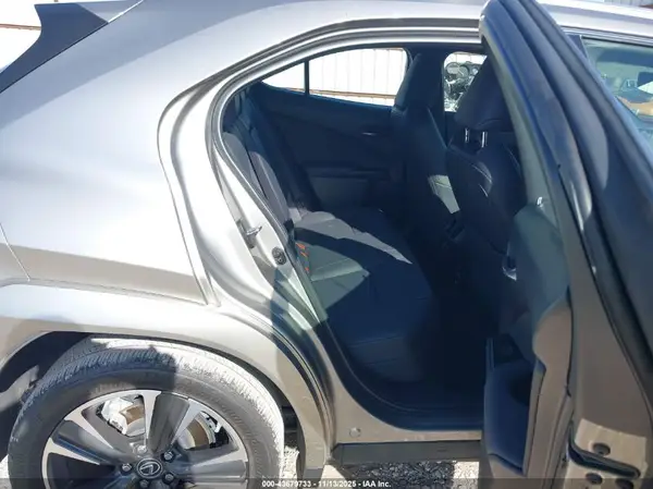 JTHP3JBH9N2054650 2022 LEXUS UX - Image 8