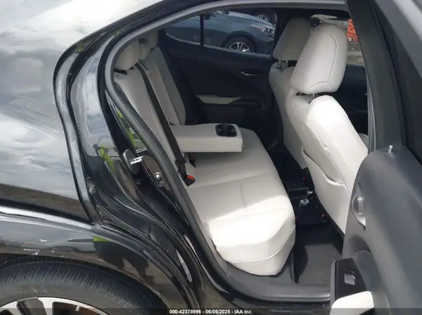 JTHP3JBHXN2046587 2022 LEXUS UX - Image 8