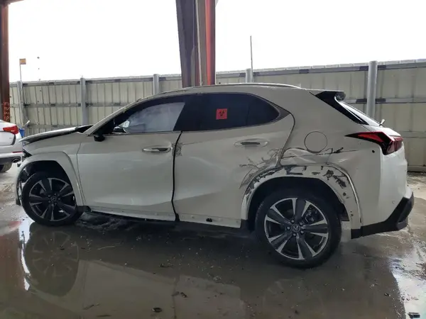 JTHP6JBH0R2186659 2024 LEXUS UX - Image 2