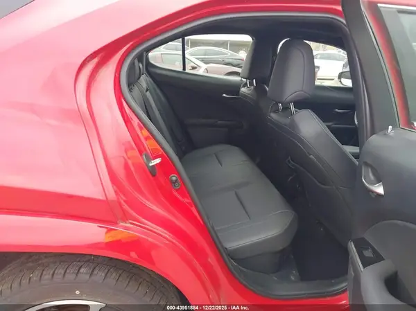 JTHP6JBH1P2141033 2023 LEXUS UX - Image 8
