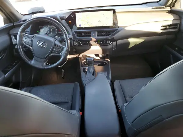 JTHP6JBH1R2184015 2024 LEXUS UX - Image 8