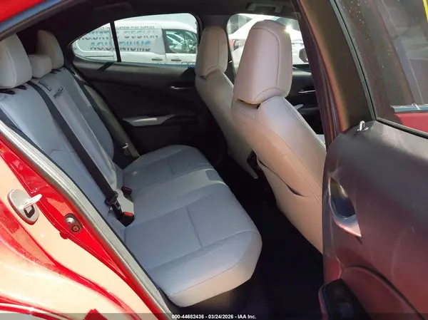 JTHP6JBH1R2188131 2024 LEXUS UX - Image 8