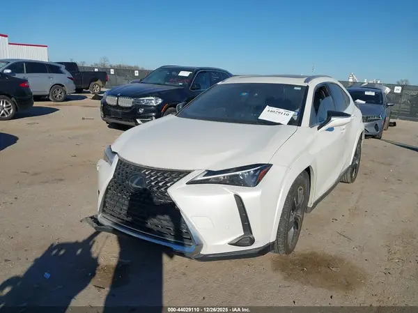 JTHP6JBH3P2156116 2023 LEXUS UX - Image 2