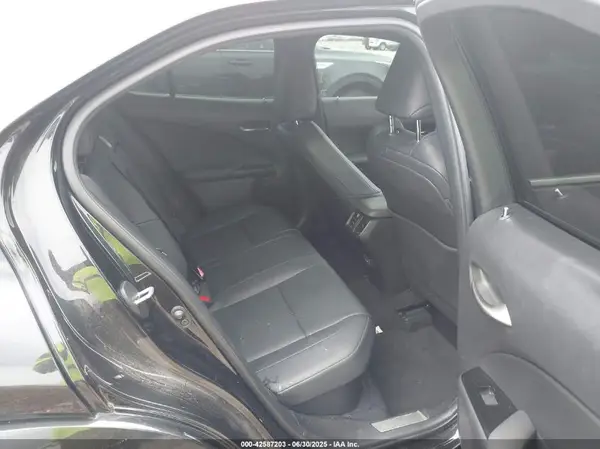 JTHP6JBH3R2171072 2024 LEXUS UX - Image 8