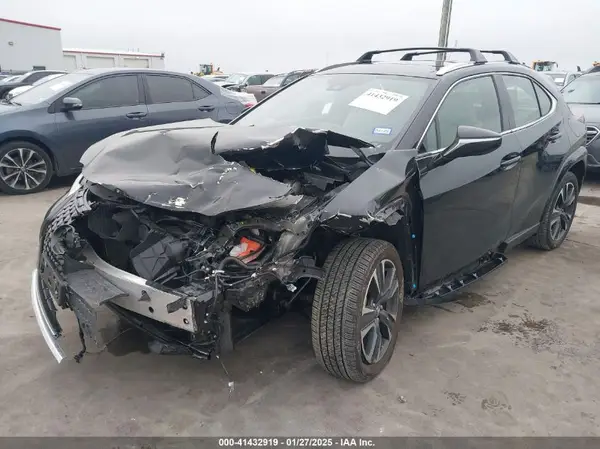 JTHP6JBH5P2153167 2023 LEXUS UX - Image 2