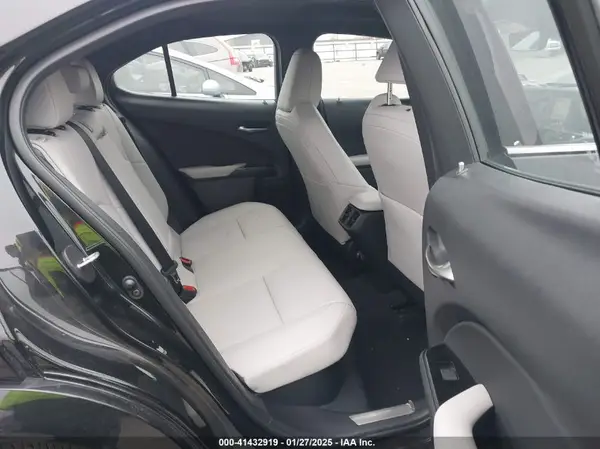 JTHP6JBH5P2153167 2023 LEXUS UX - Image 8