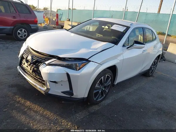 JTHP6JBH7R2192331 2024 LEXUS UX - Image 2