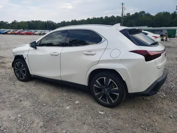 JTHP6JBH9R2161632 2024 LEXUS UX - Image 2