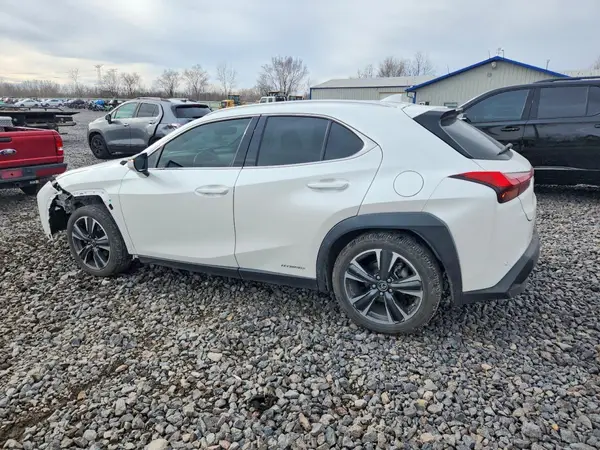JTHP9JBH0L2035576 2020 LEXUS UX - Image 2