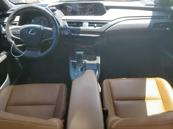 JTHP9JBH0M2050127 2021 LEXUS UX - Image 8