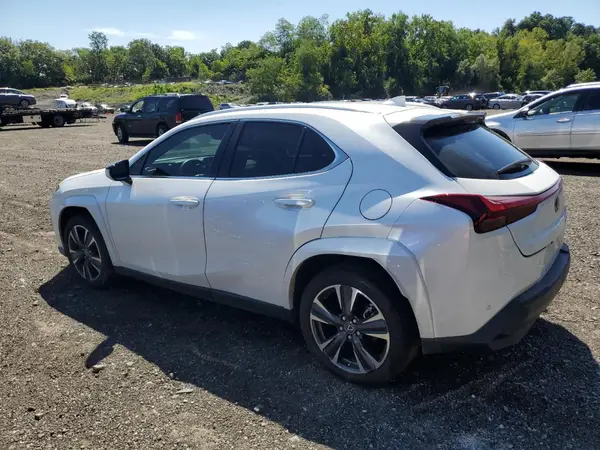 JTHP9JBH0P2067112 2023 LEXUS UX - Image 2
