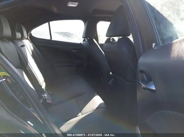 JTHP9JBH1L2033268 2020 LEXUS UX - Image 8