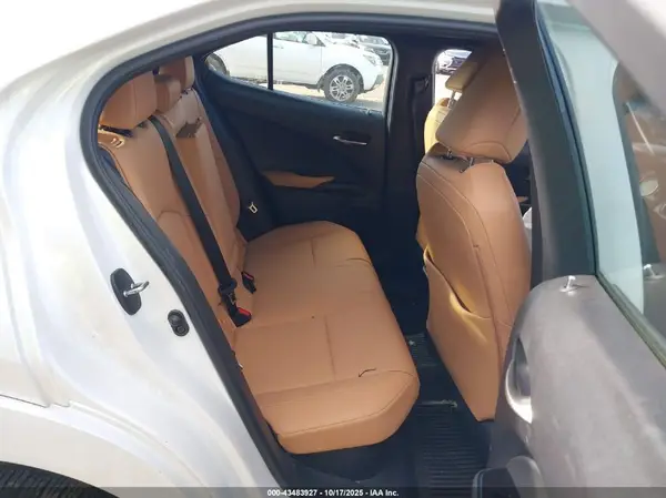 JTHP9JBH1R2072113 2024 LEXUS UX - Image 8