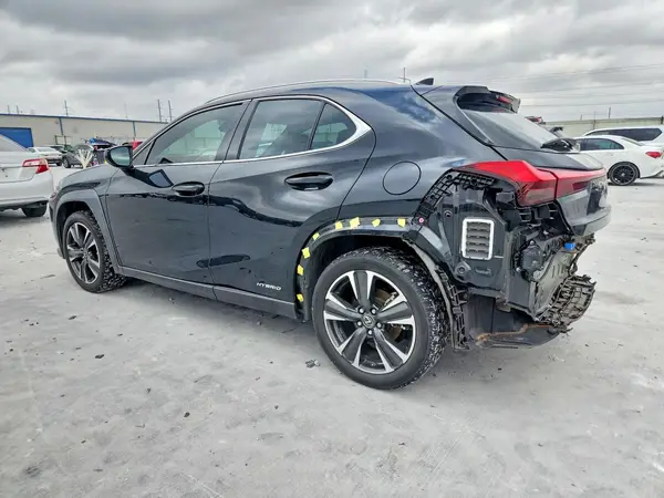 JTHP9JBH2L2031884 2020 LEXUS UX - Image 2