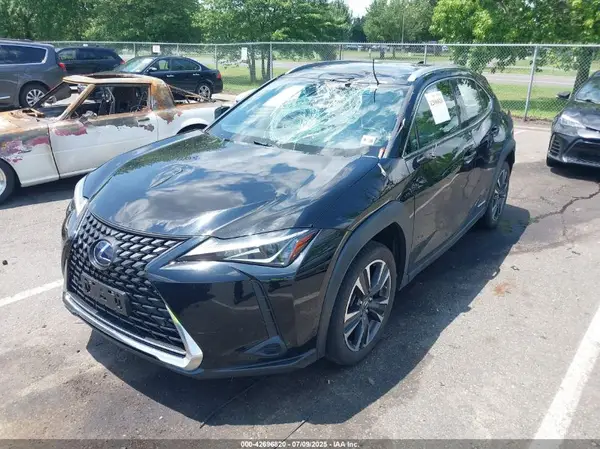 JTHP9JBH2M2052297 2021 LEXUS UX - Image 2