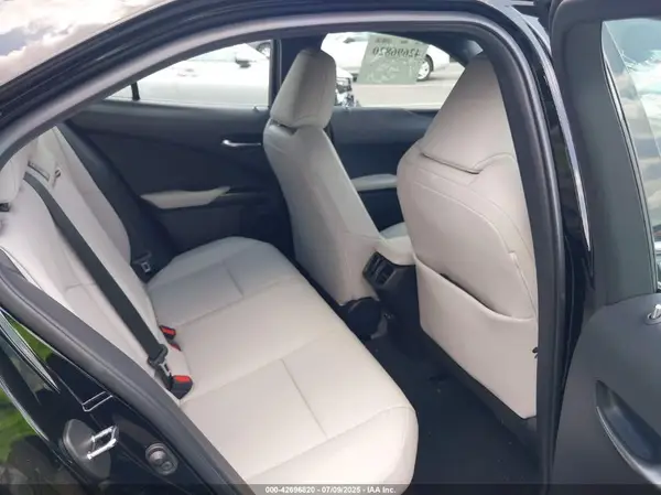JTHP9JBH2M2052297 2021 LEXUS UX - Image 8