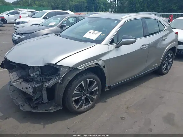 JTHP9JBH2N2056576 2022 LEXUS UX - Image 2
