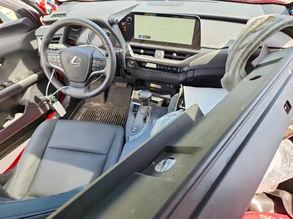 JTHP9JBH2R2072329 2024 LEXUS UX - Image 8