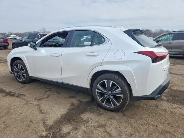 JTHP9JBH2R2074114 2024 LEXUS UX - Image 2