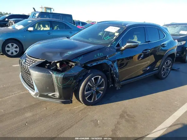 JTHP9JBH3M2051367 2021 LEXUS UX - Image 2