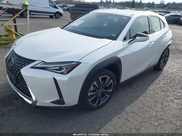 JTHP9JBH3M2052857 2021 LEXUS UX - Image 2
