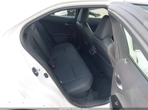 JTHP9JBH3M2052857 2021 LEXUS UX - Image 8
