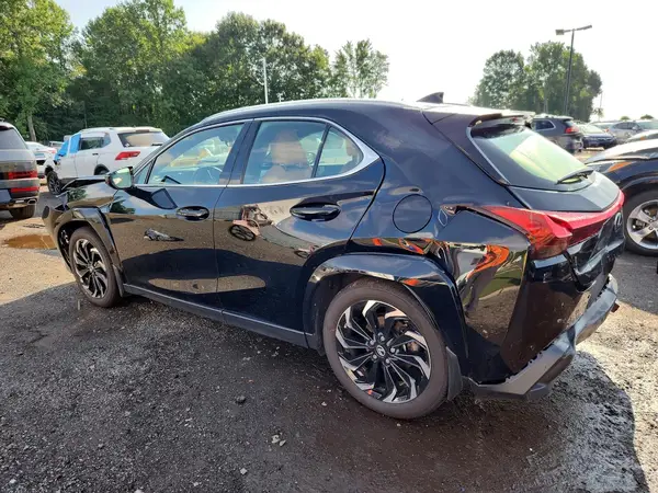 JTHP9JBH3P2067850 2023 LEXUS UX - Image 2