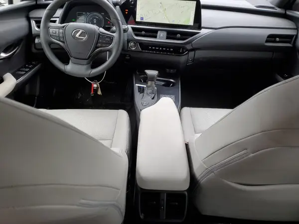 JTHP9JBH3R2071271 2024 LEXUS UX - Image 8